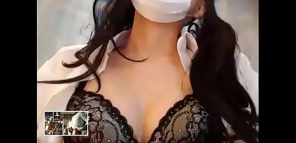  Une femme Japonaise belle sur livecam mature salope pipe et baise